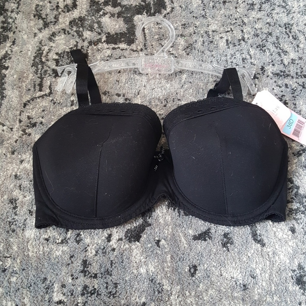 38 D Black Bra
